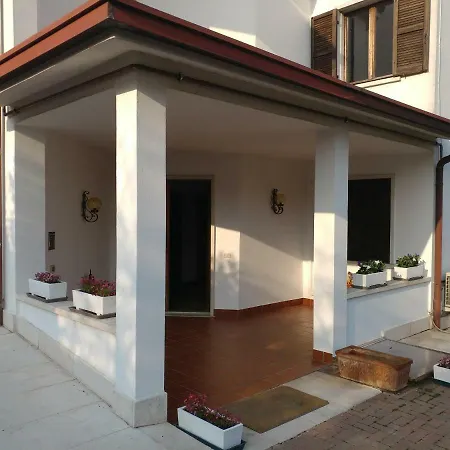 Casa Vacanze Monticelli * La Biondella