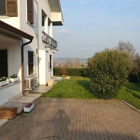 Casa Vacanze Monticelli Alloggio in famiglia