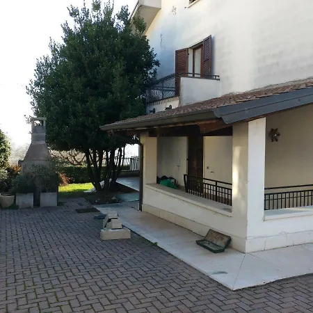 Alloggio in famiglia Casa Vacanze Monticelli *