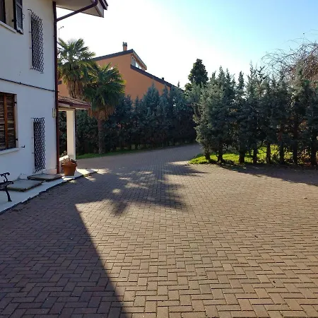 Casa Vacanze Monticelli Alloggio in famiglia La Biondella